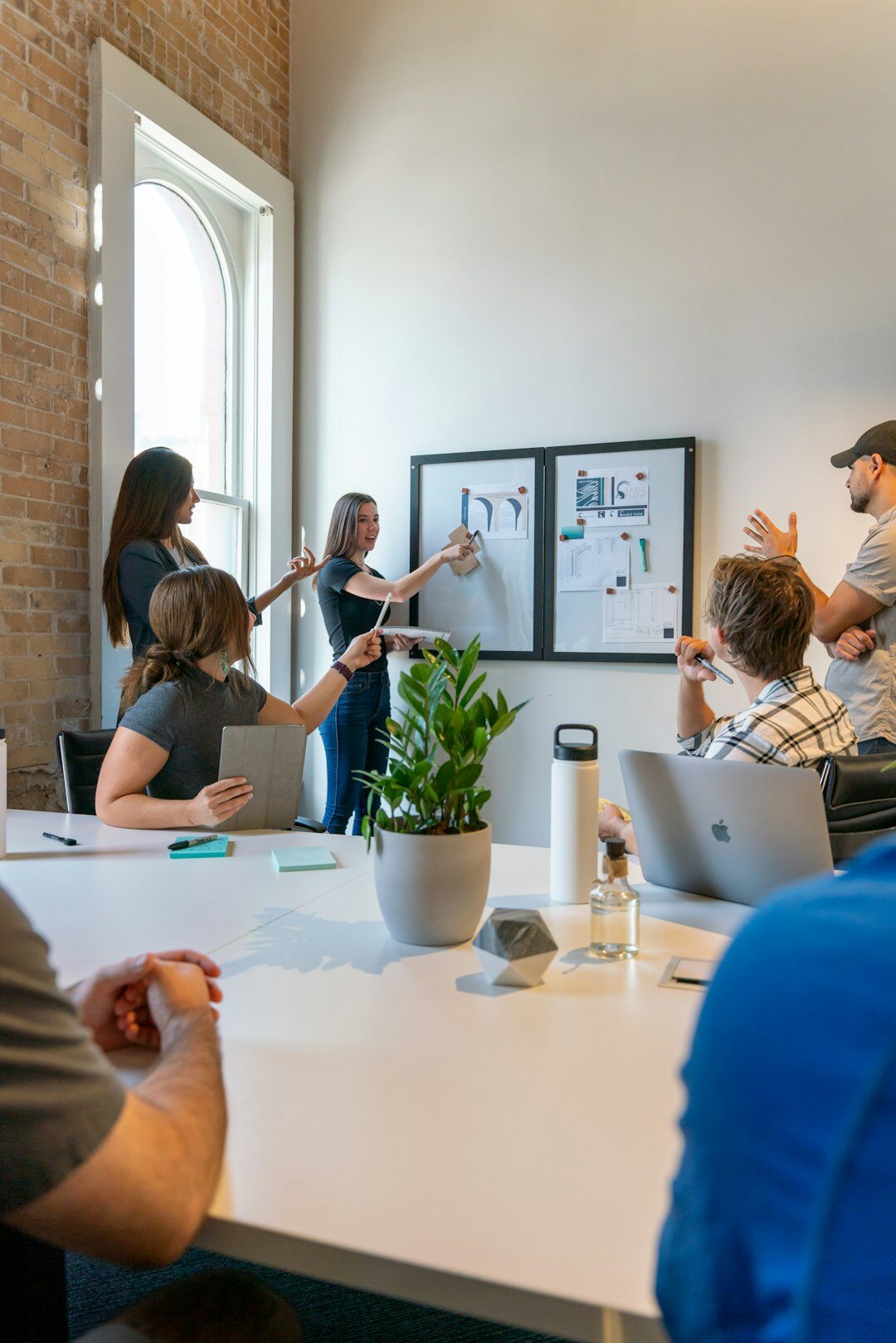 diverse team meeting